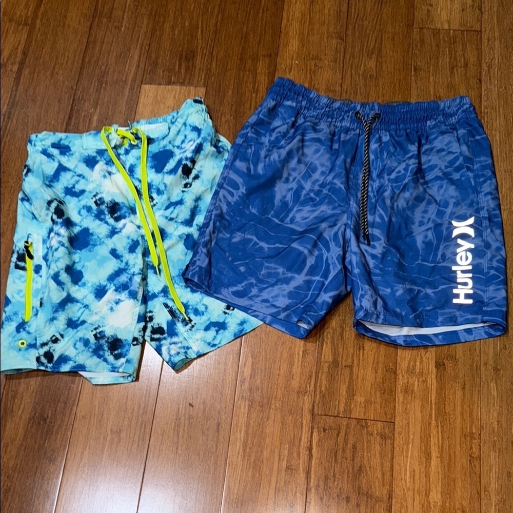 Hurley and Laguna quick dry swim trunks blue tie dye size adult small EUC